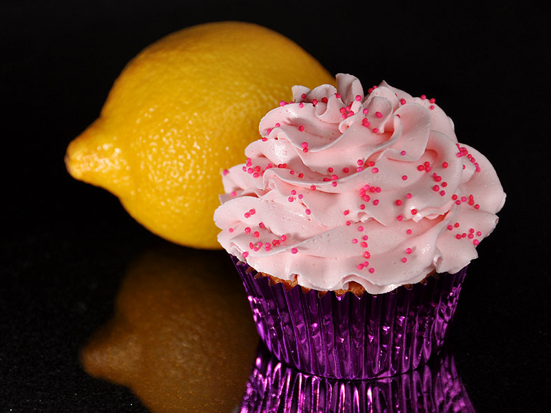 Pink lemonade with strawberry-lemon marmalade filling<br>November 10